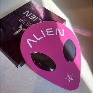 Jeffree Star Pink Alien Face Eyeshadow Palette